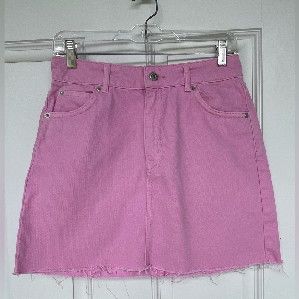 Topshop Moto Bubblegum Pink Distressed Jean Denim Mini Skirt Size 6